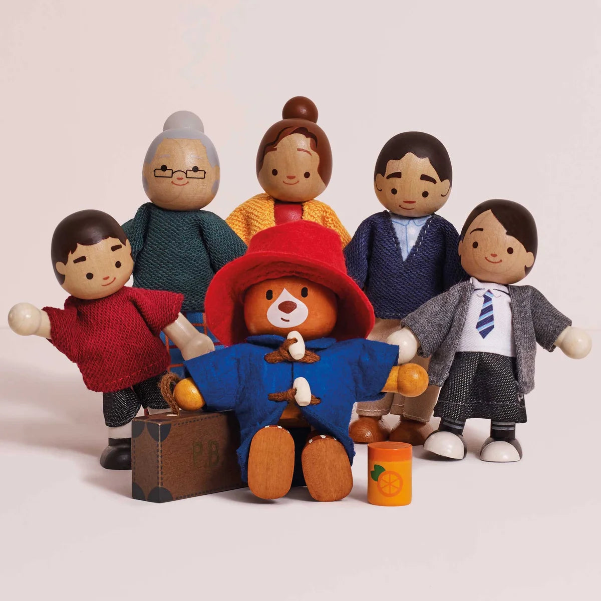 PADDINGTON™ FIGURE & FAMILY